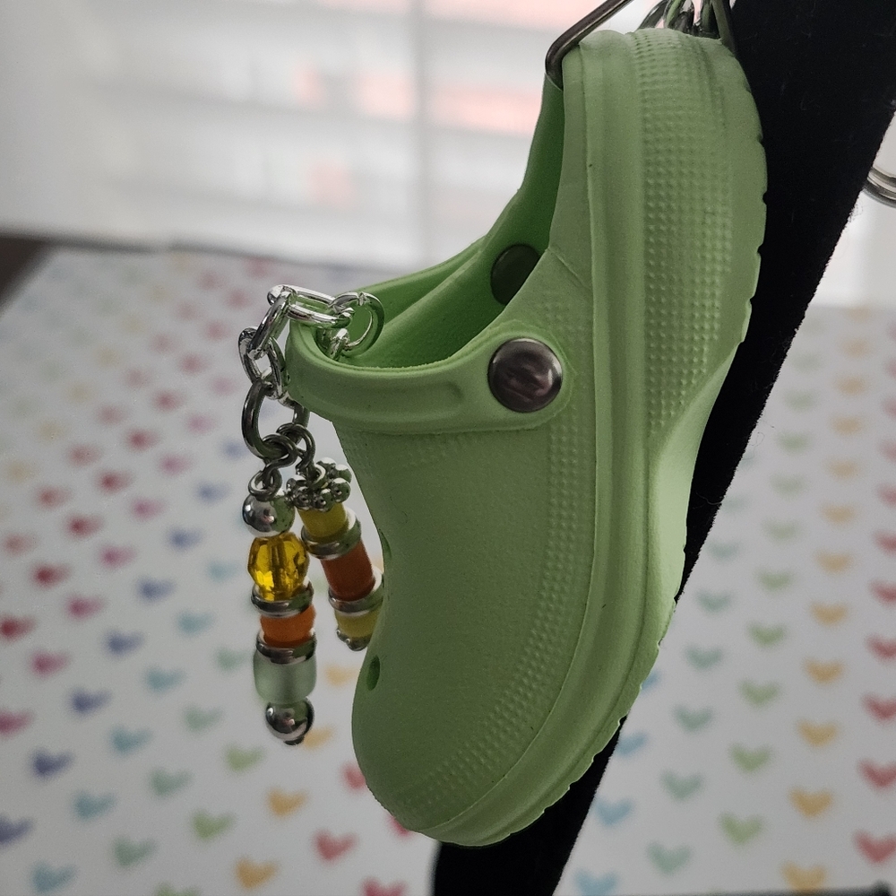 Comfy Croc-inspired Purse Charm or Keychain Handcrafted Glass Stone Floral Beads - Picture 6 of 8